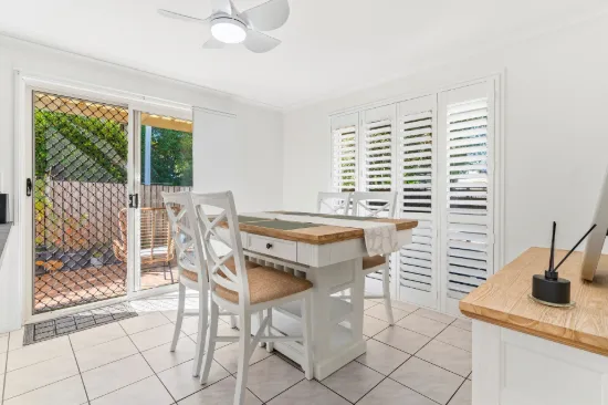 2/90 Livingstone Street, Berserker, Qld 4701-Image