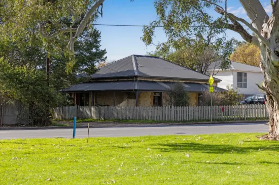 2 Adelaide Road, Mount Barker, SA 5251
