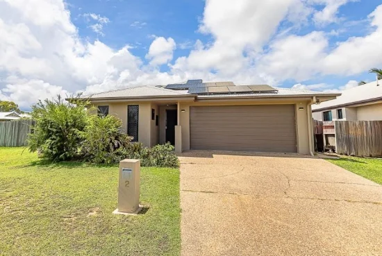 2 Apple Gum Av, Mount Low, Qld 4818