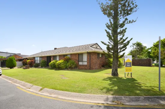 2 Aroa Court, Runaway Bay, Qld 4216