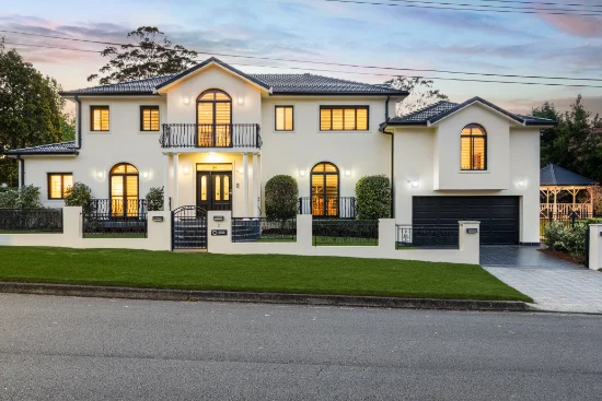 2 Aronia Avenue, St Ives, NSW 2075