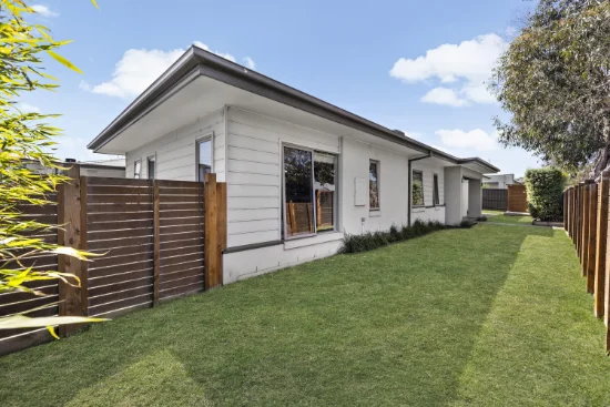 2 Augusta Crescent, Frankston, Vic 3199 - For Sale