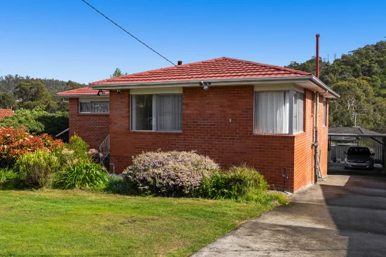 2 Banawarra Rd, Geilston Bay, Tas 7015