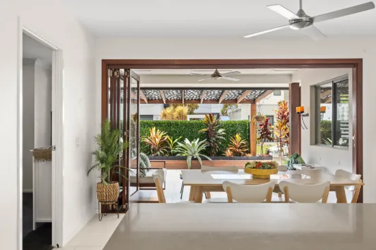 2 Banyandah Close, Birtinya, Qld 4575