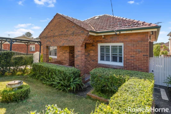 2 Beaconsfield Avenue, Kingsgrove, NSW 2208