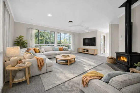 2 Benjamin Way, Windaroo, Qld 4207
