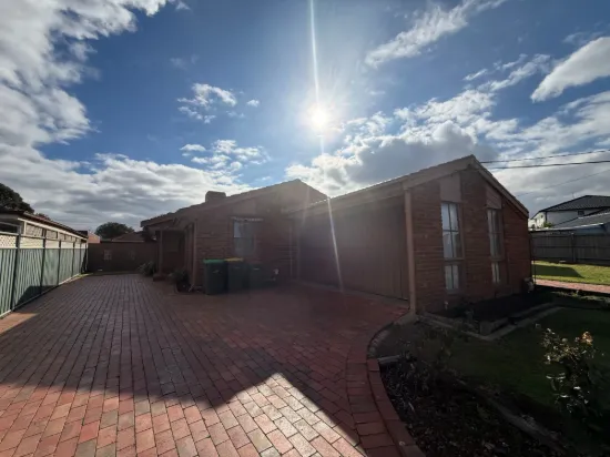 2 Beverley Court, Hoppers Crossing, Vic 3029