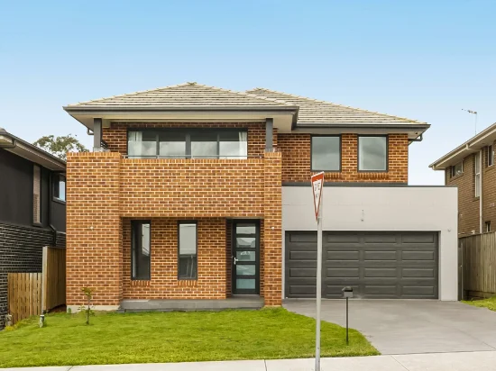 2 Binshaw Crescent, Menangle Park, NSW 2563