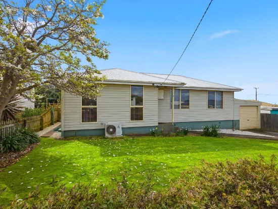 2 Bishton Street, Devonport, Tas 7310