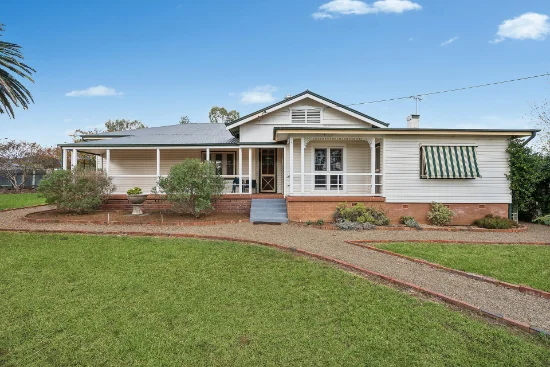 2 Bradman Street, Cootamundra, NSW 2590