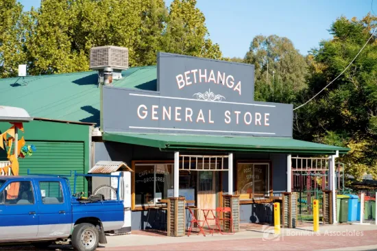 2 Bridge Street, Bethanga, Vic 3691