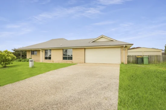 2 Bronzewing Drive, Highfields, Qld 4352 - For Rent