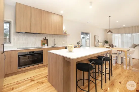 2 Broomfield Road, Creswick, Vic 3363