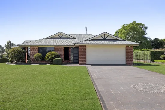 2 Bunya View Drive, Highfields, Qld 4352