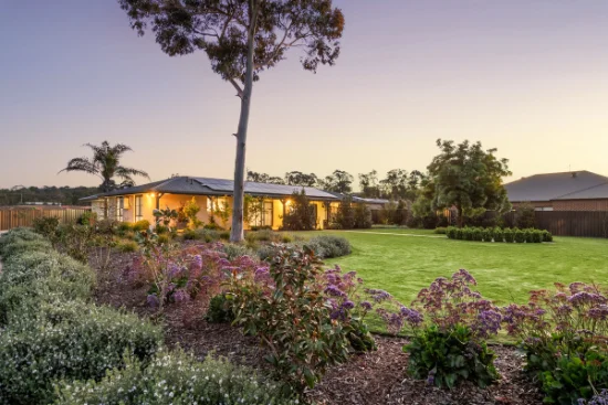 2 Calibre Close, Strathdale, Vic 3550