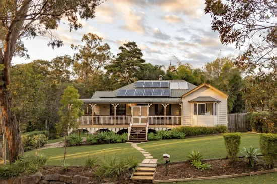 2 Cambridge Crescent, Forest Lake, Qld 4078