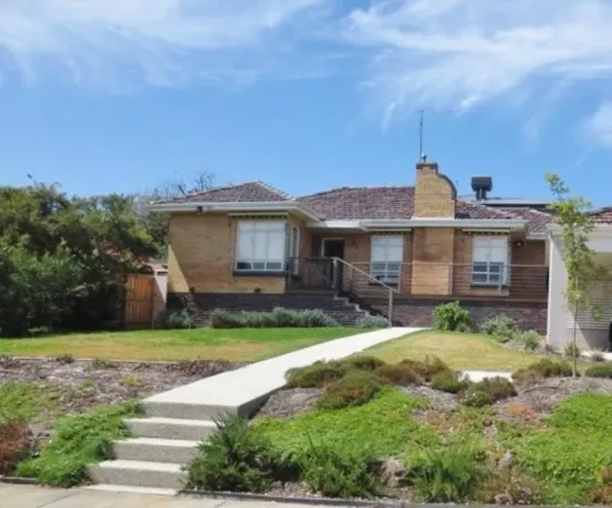 2 Carisbrook Crescent, Lower Plenty, Vic 3093