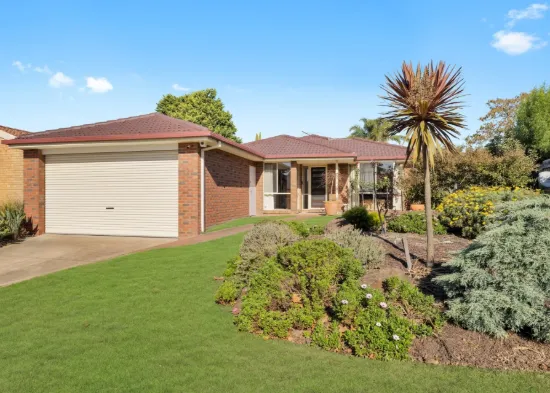 2 Caspian Place, Narre Warren South, Vic 3805