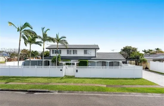 2 Catamaran Street, Manly West, Qld 4179