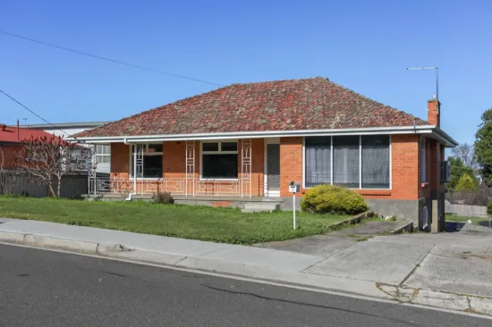 2 Cedar Street, Newnham, Tas 7248