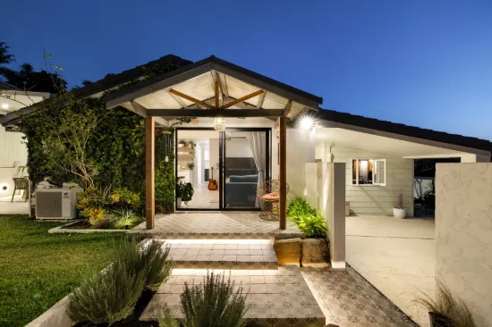 2 Chablis Court, Molendinar, Qld 4214