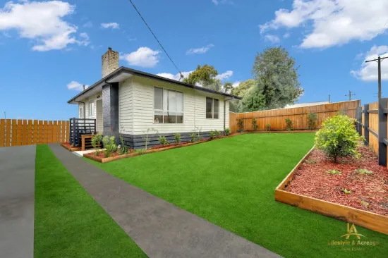 2 CHARLES STREET, Moe, Vic 3825