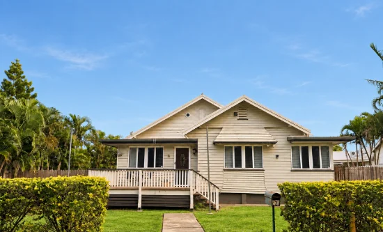 2 Charles Street, Pialba, Qld 4655