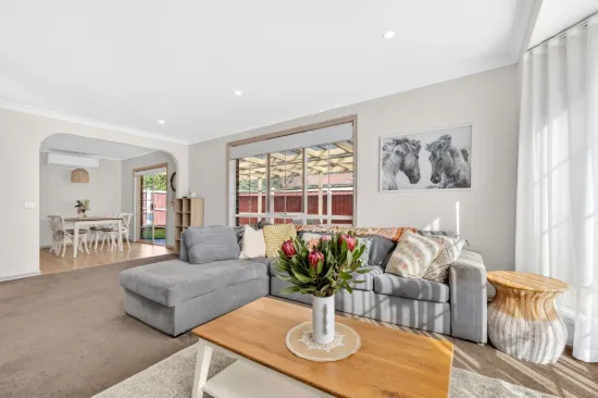 2 Cinerea Glade, Langwarrin, Vic 3910