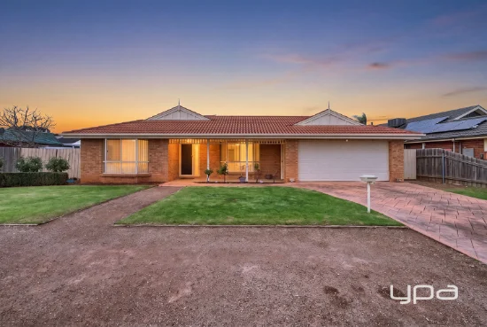 2 Comic Court, Harkness, Vic 3337