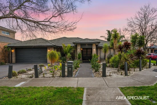 2 Coogee Drive, Taylors Hill, Vic 3037