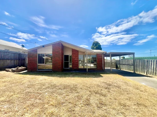 2 Cornish Avenue, Belmont, Vic 3216