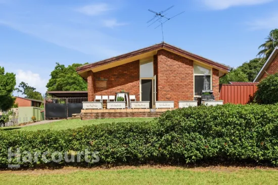 2 Curl Curl Place, Woodbine, NSW 2560