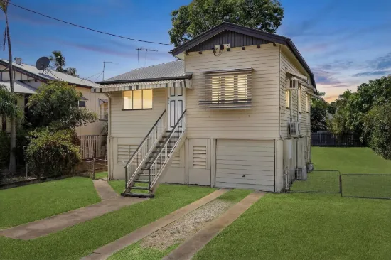 2 Curtis Street, Wandal, Qld 4700