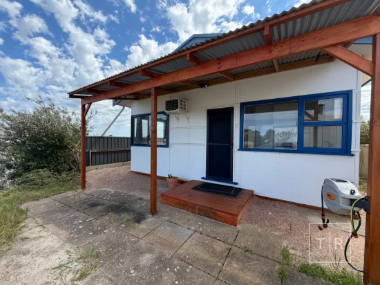 2 Daphne Street, Castletown, WA 6450