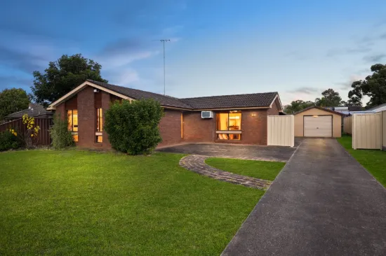 2 Davidson Close, St Clair, NSW 2759