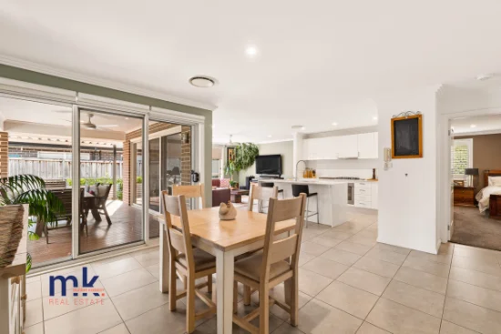 2 Dengate Close, Elderslie, NSW 2570