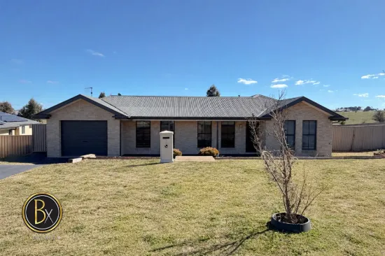 2 Diamond Close, Kelso, NSW 2795