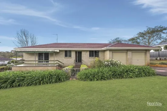 2 Diosma Street, Centenary Heights, Qld 4350