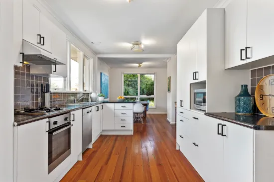 2 Elswill St, Bentleigh East, Vic 3165