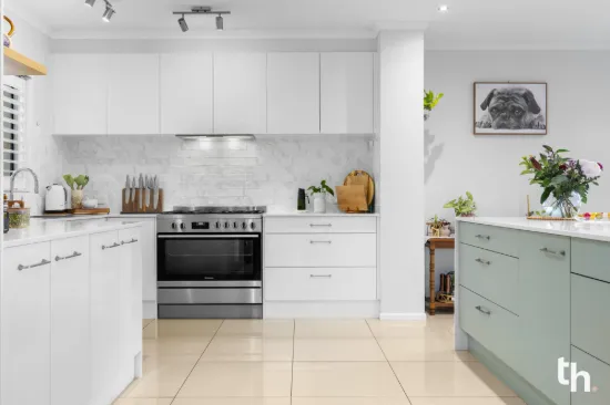 2 Emory Place, Cameron Park, NSW 2285