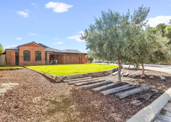 2 Emperor Way, Yanchep, WA 6035
