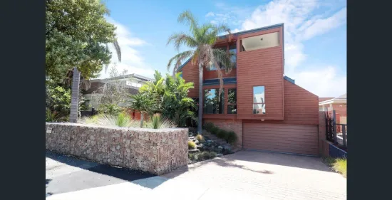 2 Esplanade Avenue, Brighton VIC 3186-Image