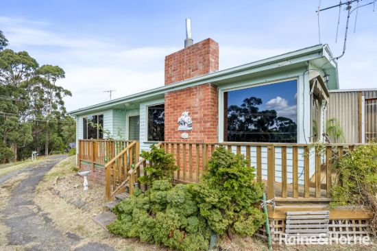 2 Esplanade, Snug, Tas 7054