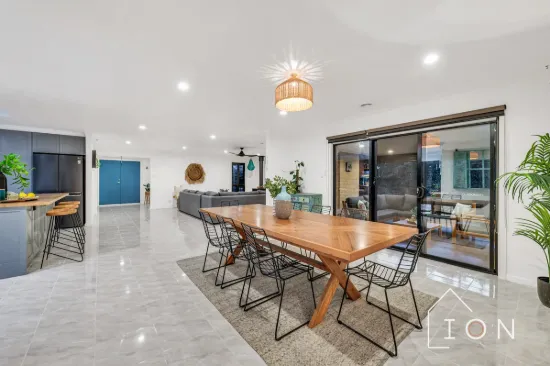 2 Ferndown Drive, Cranbourne, Vic 3977-Image
