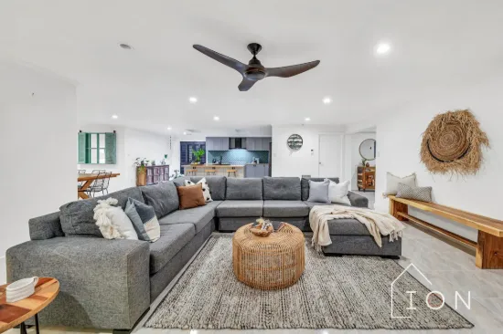 2 Ferndown Drive, Cranbourne, Vic 3977-Image
