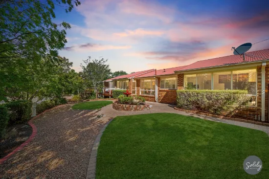 2 Fingleton Crescent, Gordon, ACT 2906