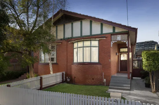 2 Flower Street, Essendon, Vic 3040