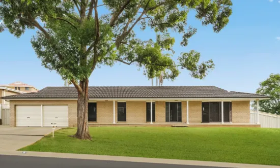 2 Forresters Close, Woodbine, NSW 2560