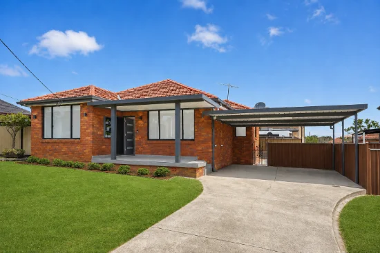 2 Garden Place, Picnic Point, NSW 2213