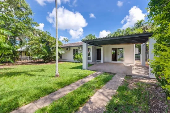 2 Gleneagles Cres, Marrara, NT 0812